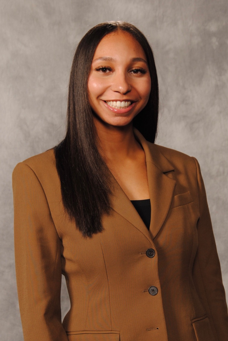 Portrait of Samantha Robinson